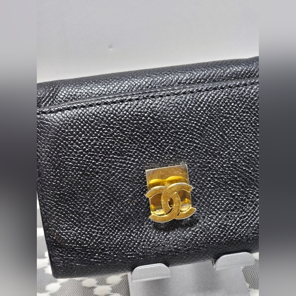 Chanel Leather Bifold wallet - Picture 9 of 13